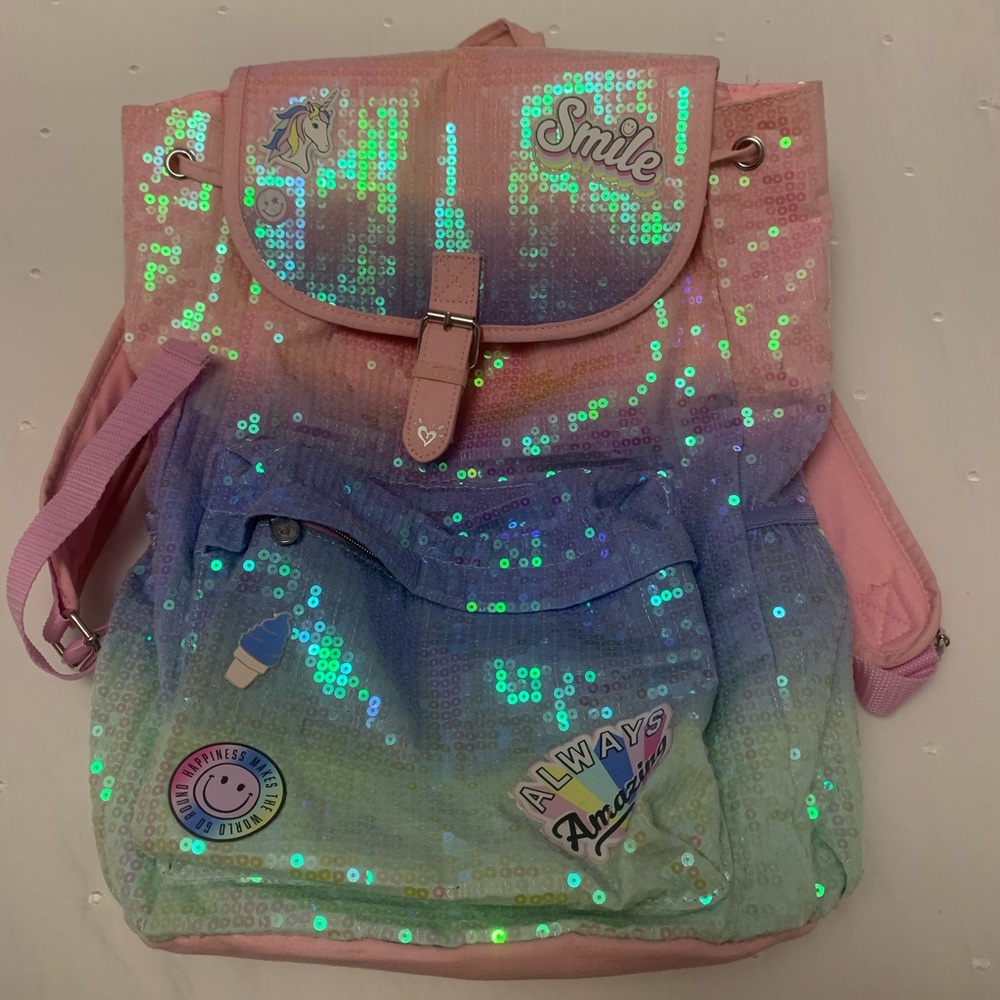 Unicorn backpack for girl.